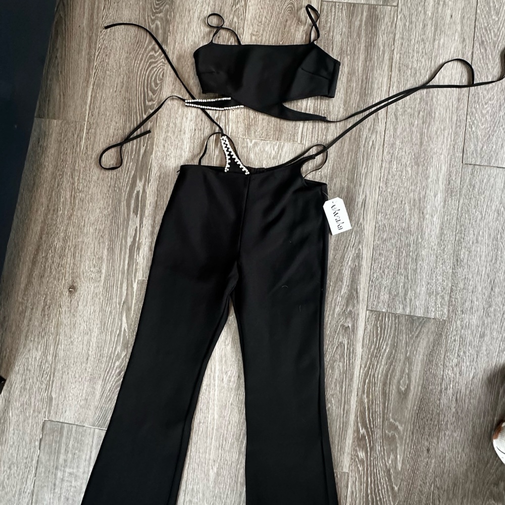 BYRAYA Tank & Pants Set